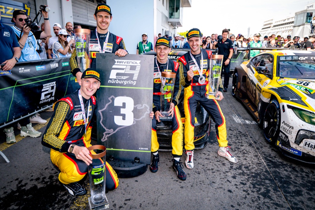 Dansk toppræstation på Nürburgring: Bastian Buus på podiet i 24-timersløbet
(Foto: Dinamic GT)